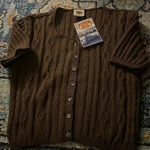 Route 66 cropped cable knit button cardigann sweater. Chocolate brown, Large NWT